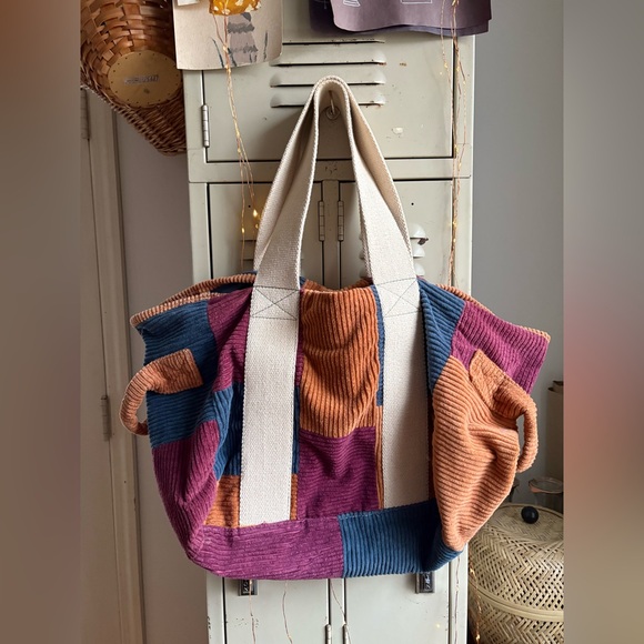 UO Suda Patched XL Tote Bag - Picture 10 of 16